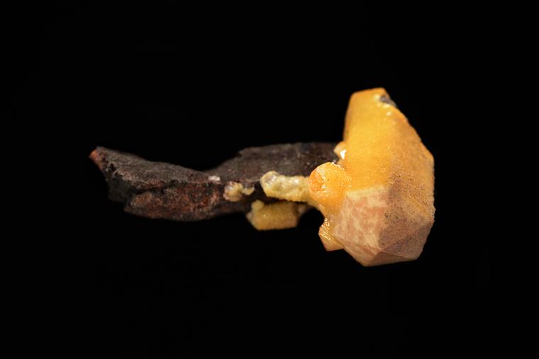 MIMETITE with CLINOMIMETITE